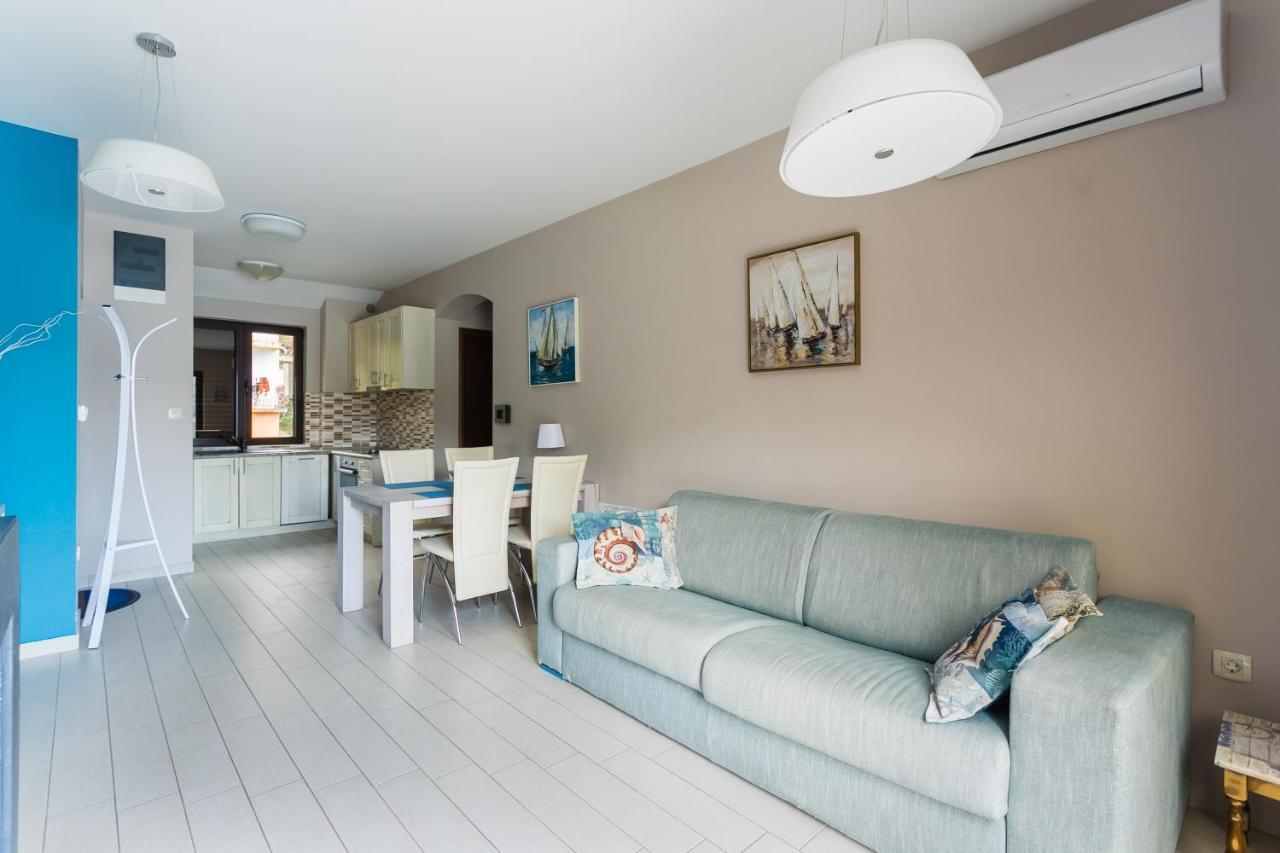 Keystone Apartments Donji Morinj Eksteriør billede